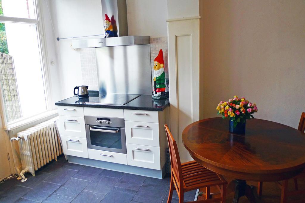 Bed & Breakfast Walenburg Rotterdam Ruang foto