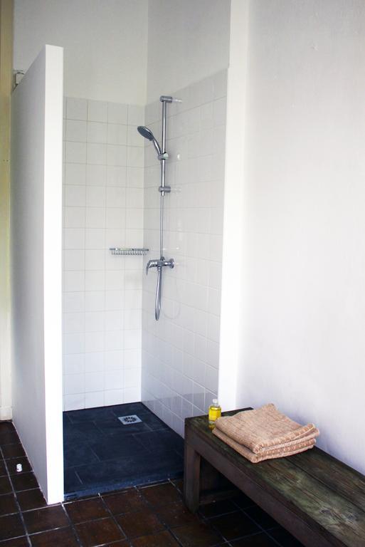 Bed & Breakfast Walenburg Rotterdam Ruang foto