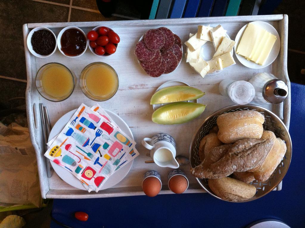 Bed & Breakfast Walenburg Rotterdam Bagian luar foto